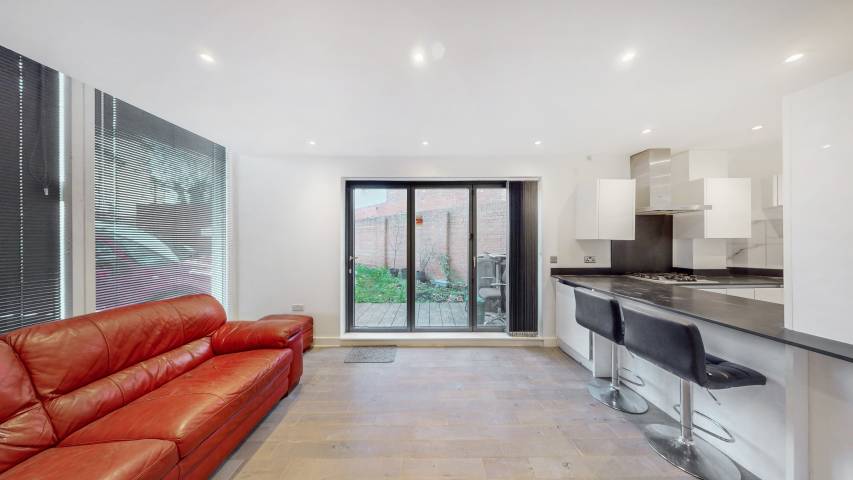 Modern terraced house Melrose Avenue, Willesden Green